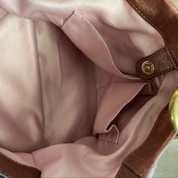 Gently used. Still in great shape - Picture 2 of 7